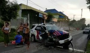 Tabrak Pohon Asam Mobil Patwal Satlantas Polres Sumenep Ringsek