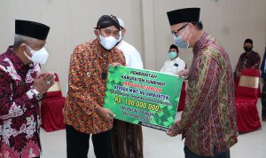 Bupati Sumenep Wujudkan Visi Misinya Pada Mushalla dan Masjid