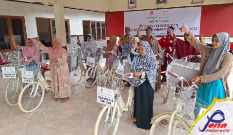 Bangkitkan Harapan Ibu-Ibu di Pagerungan Kecil, Dukungan Sepeda Rombong KEI Beri Semangat Perempuan Pejuang Ekonomi Keluarga